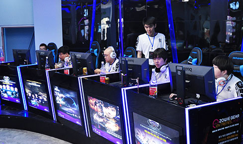 特林康在短 特林康在短