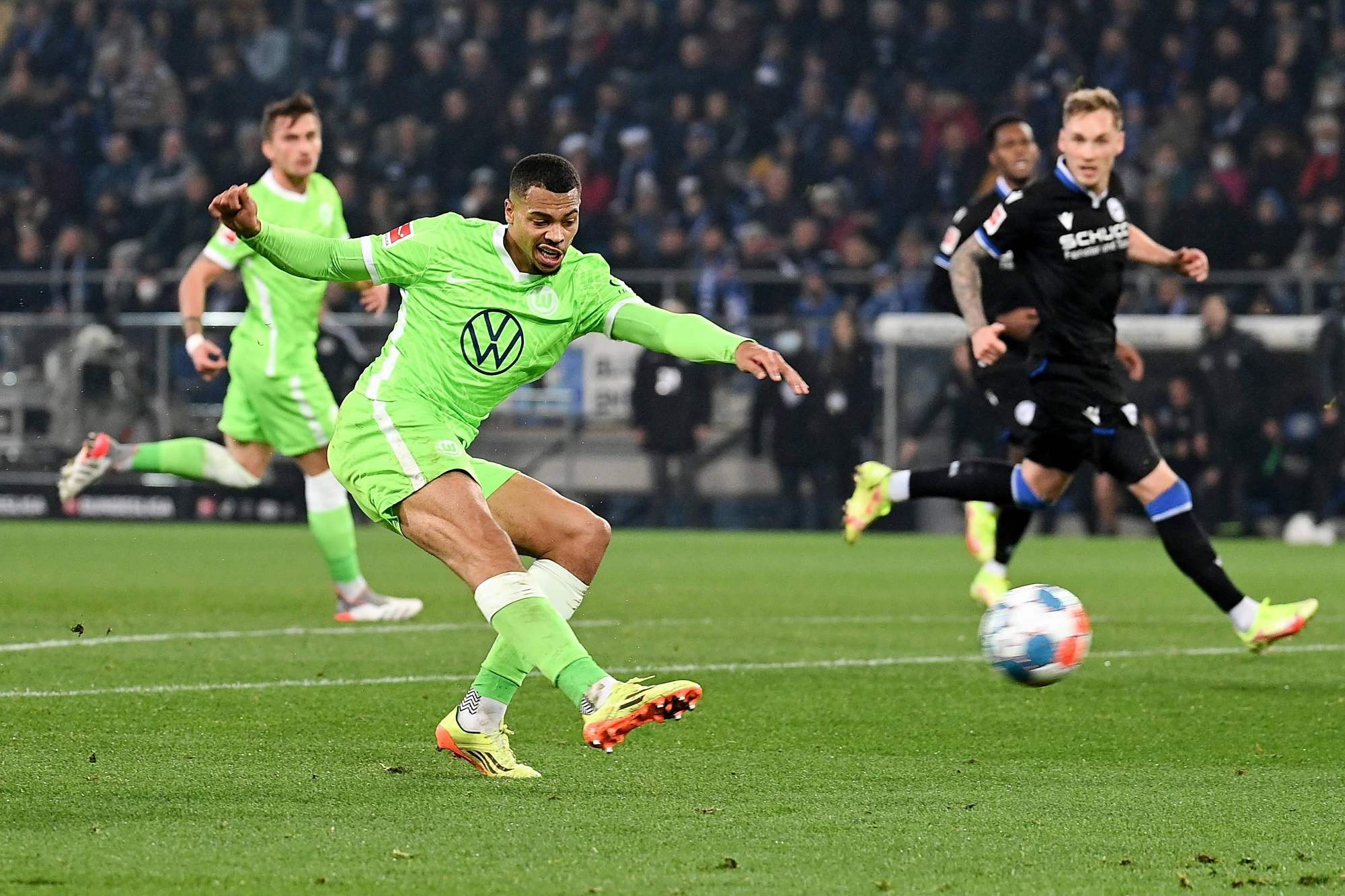 主要负责为 主要负责为