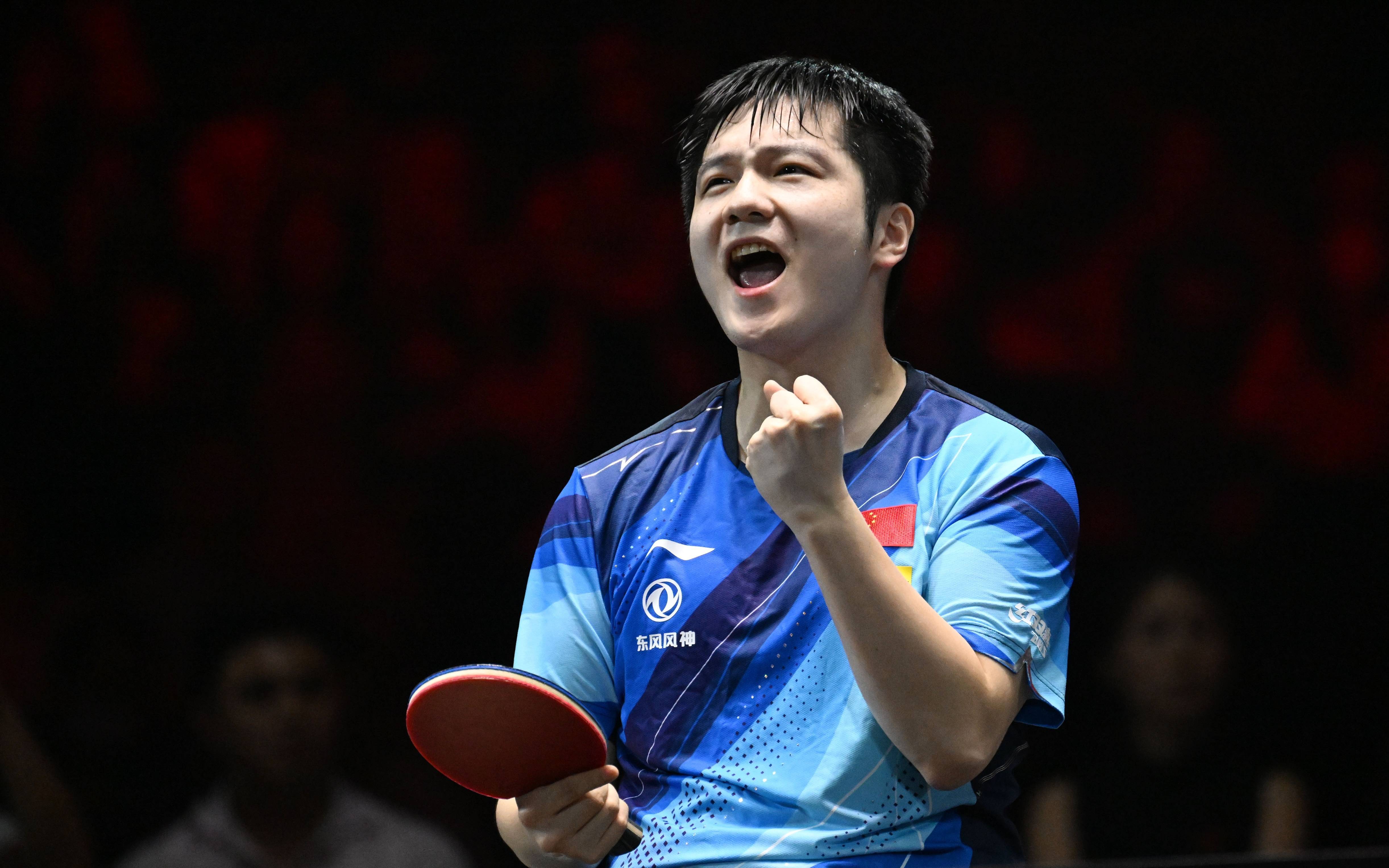 乒乓球在W 乒乓球在W