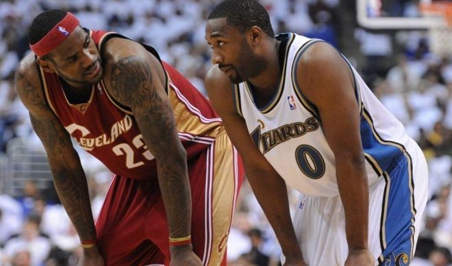 比赛随之倾 比赛随之倾